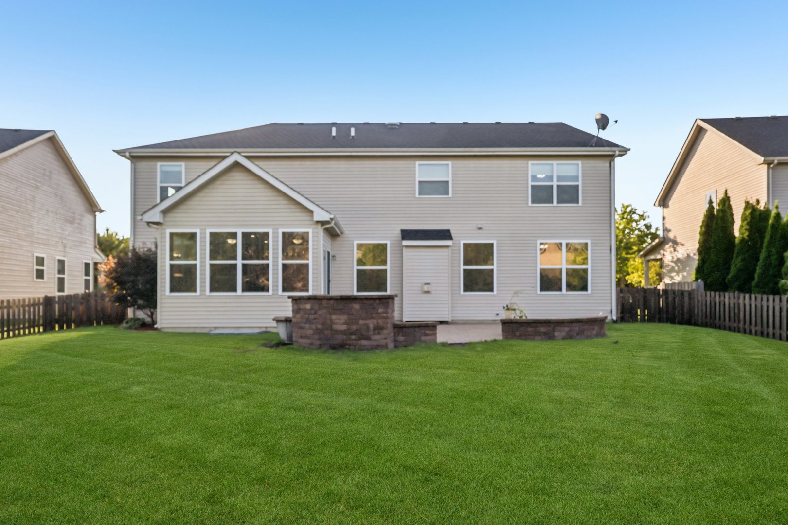 845 Preston Lane, Oswego, IL 60543