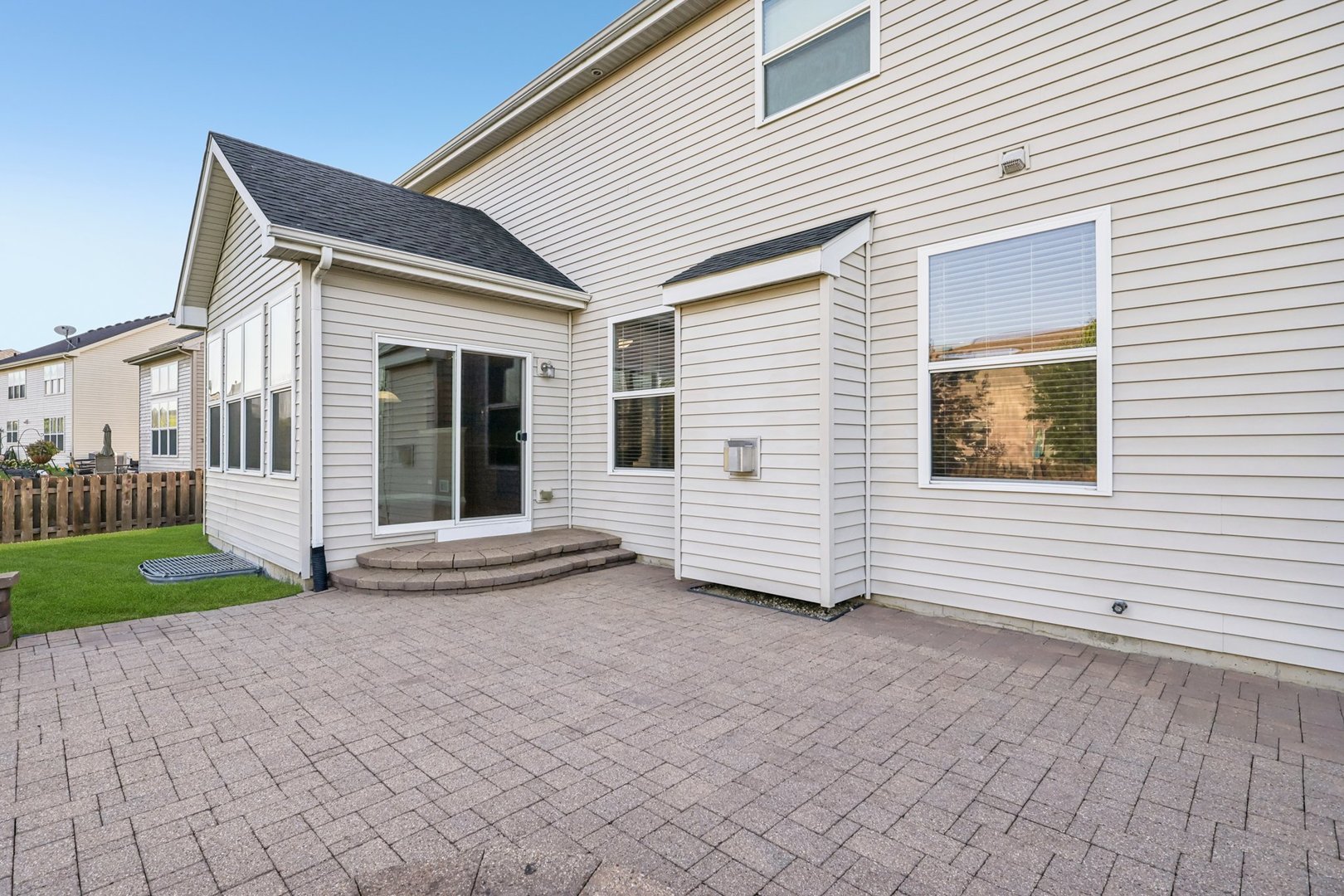 845 Preston Lane, Oswego, IL 60543