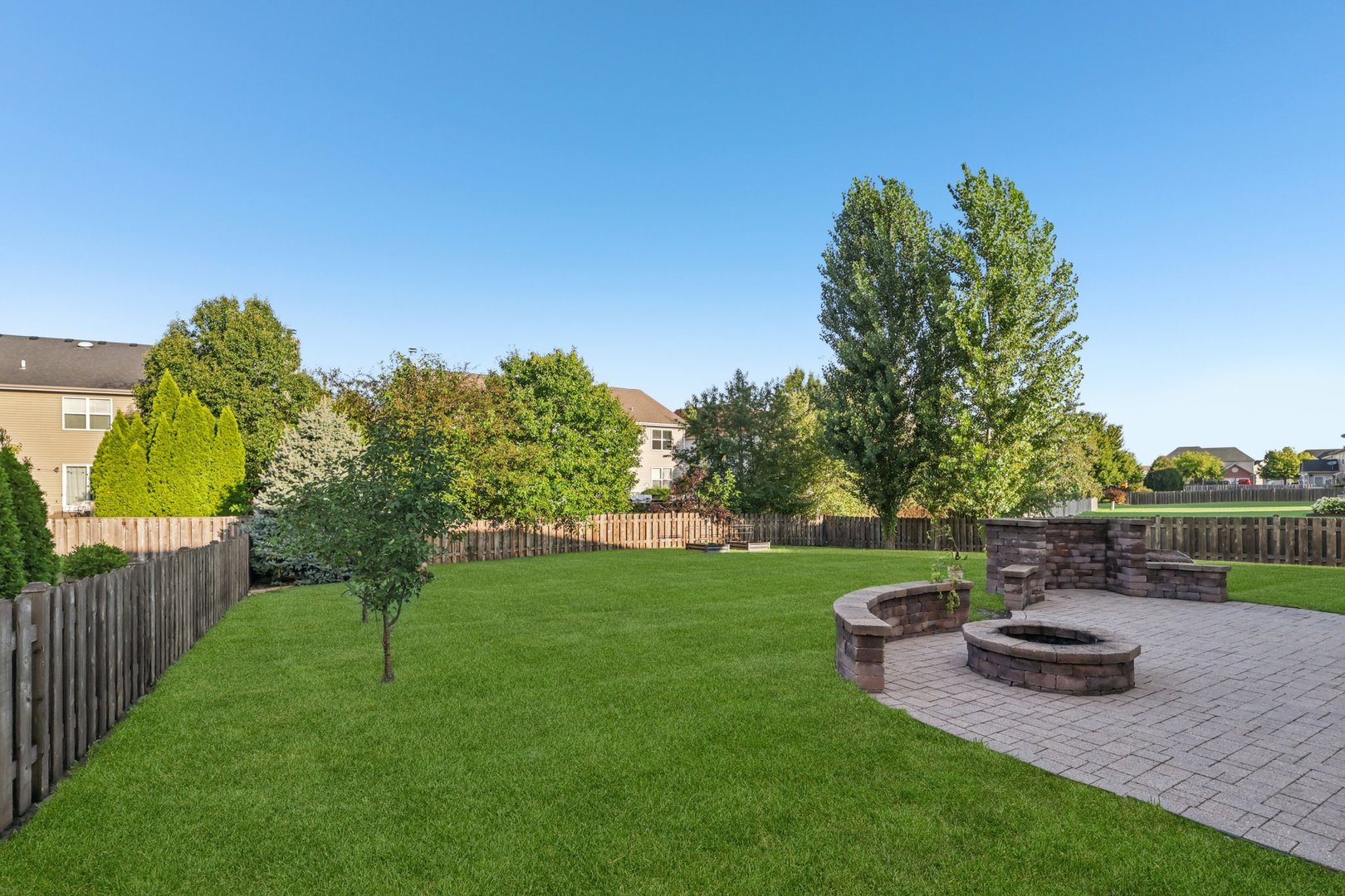 845 Preston Lane, Oswego, IL 60543