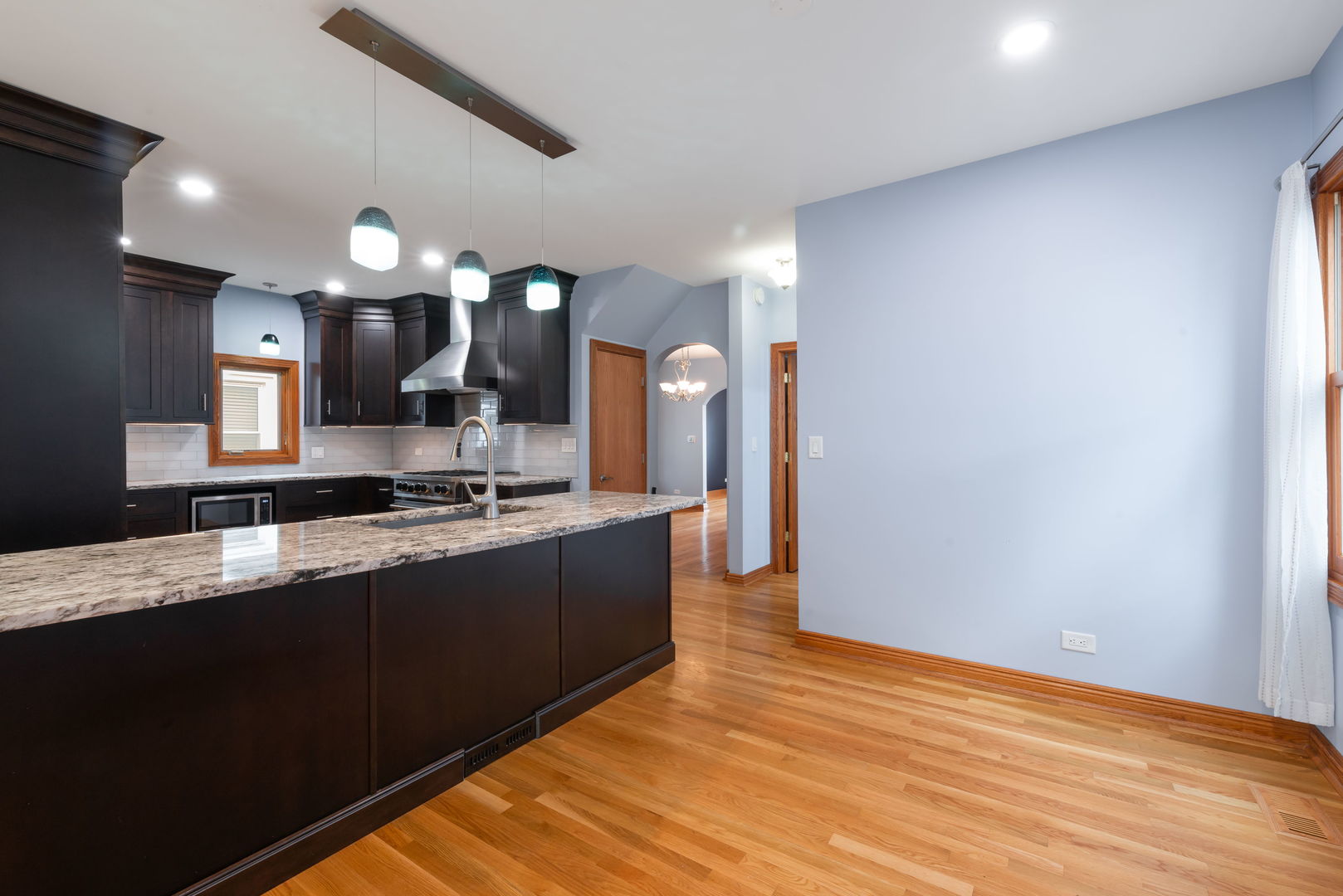 7005 N Osceola Avenue, Chicago, IL 60631