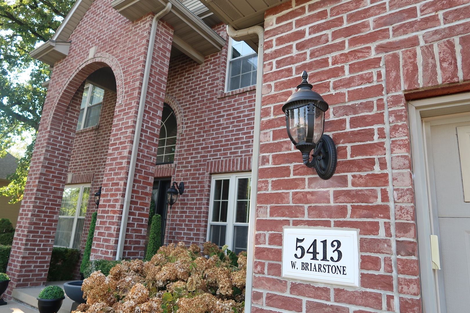 5413 W Briarstone Drive, Peoria, IL 61615
