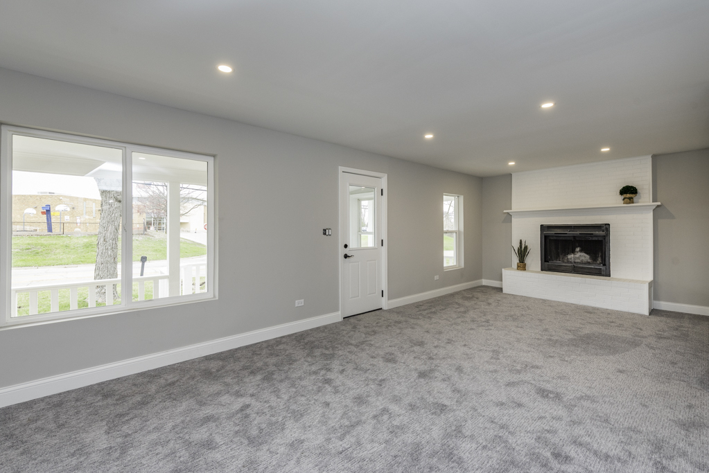 24199 W Beach Grove Road, Antioch, IL 60002