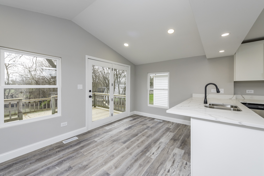 24199 W Beach Grove Road, Antioch, IL 60002