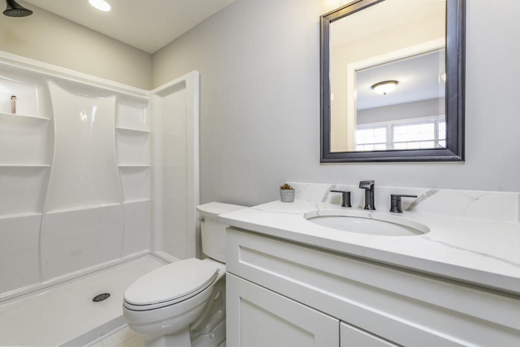 24199 W Beach Grove Road, Antioch, IL 60002