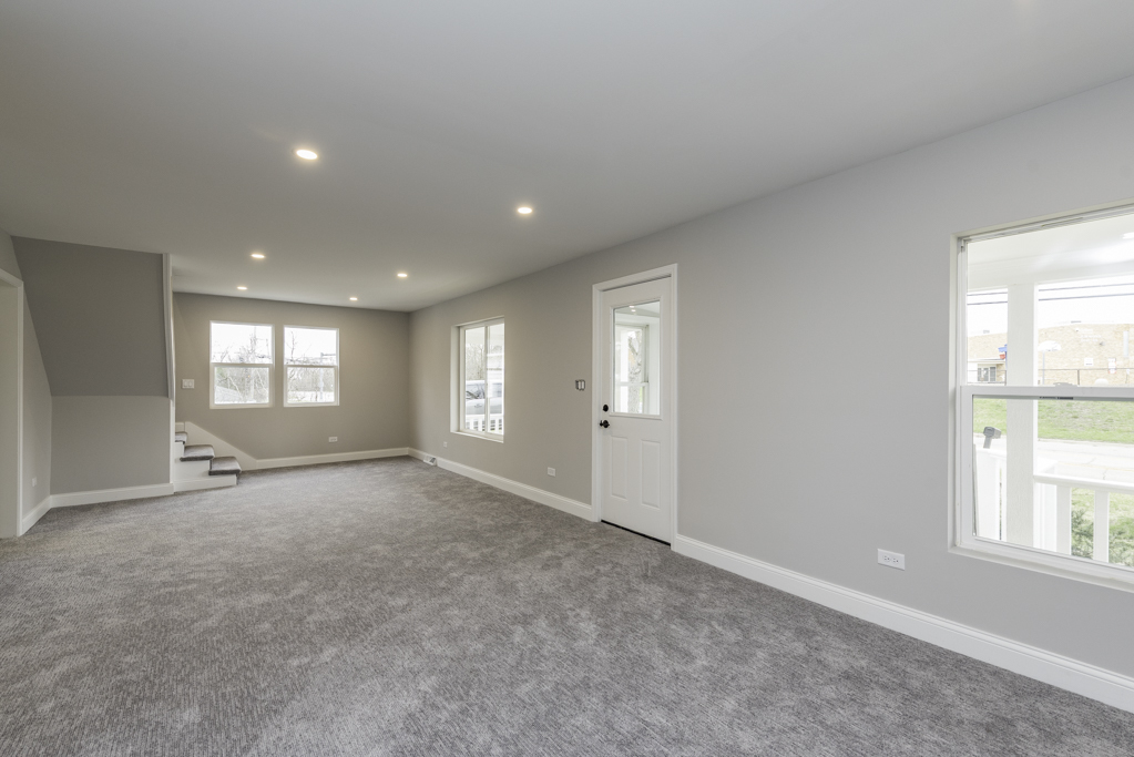 24199 W Beach Grove Road, Antioch, IL 60002