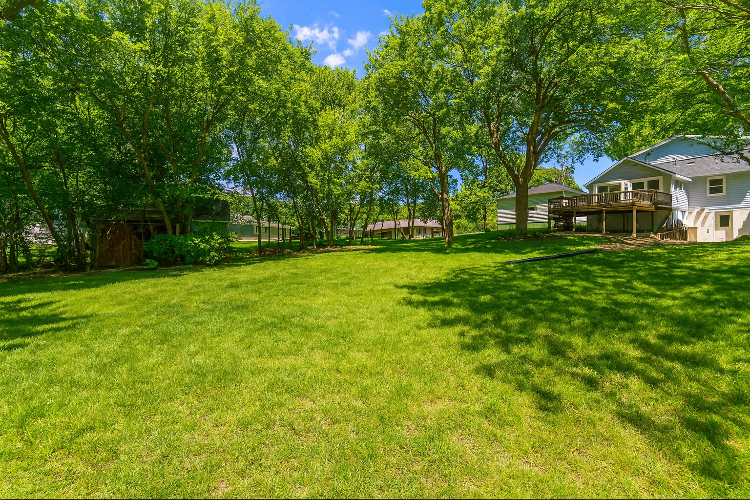 24199 W Beach Grove Road, Antioch, IL 60002