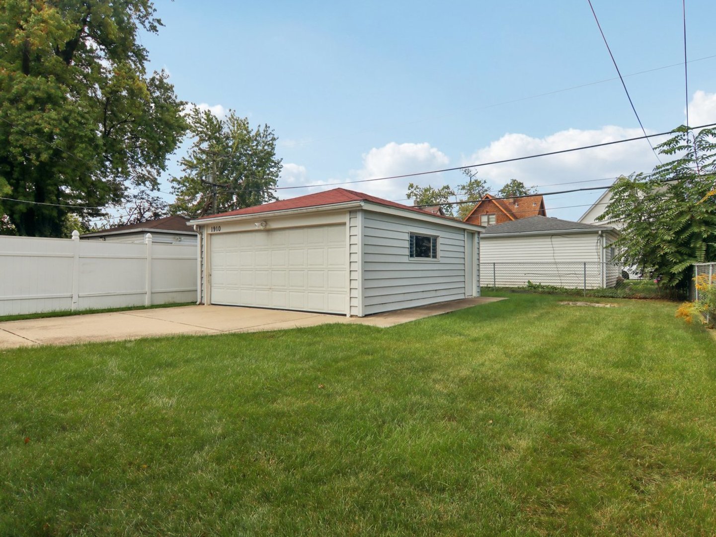 1910 S 22nd Avenue, Maywood, IL 60153