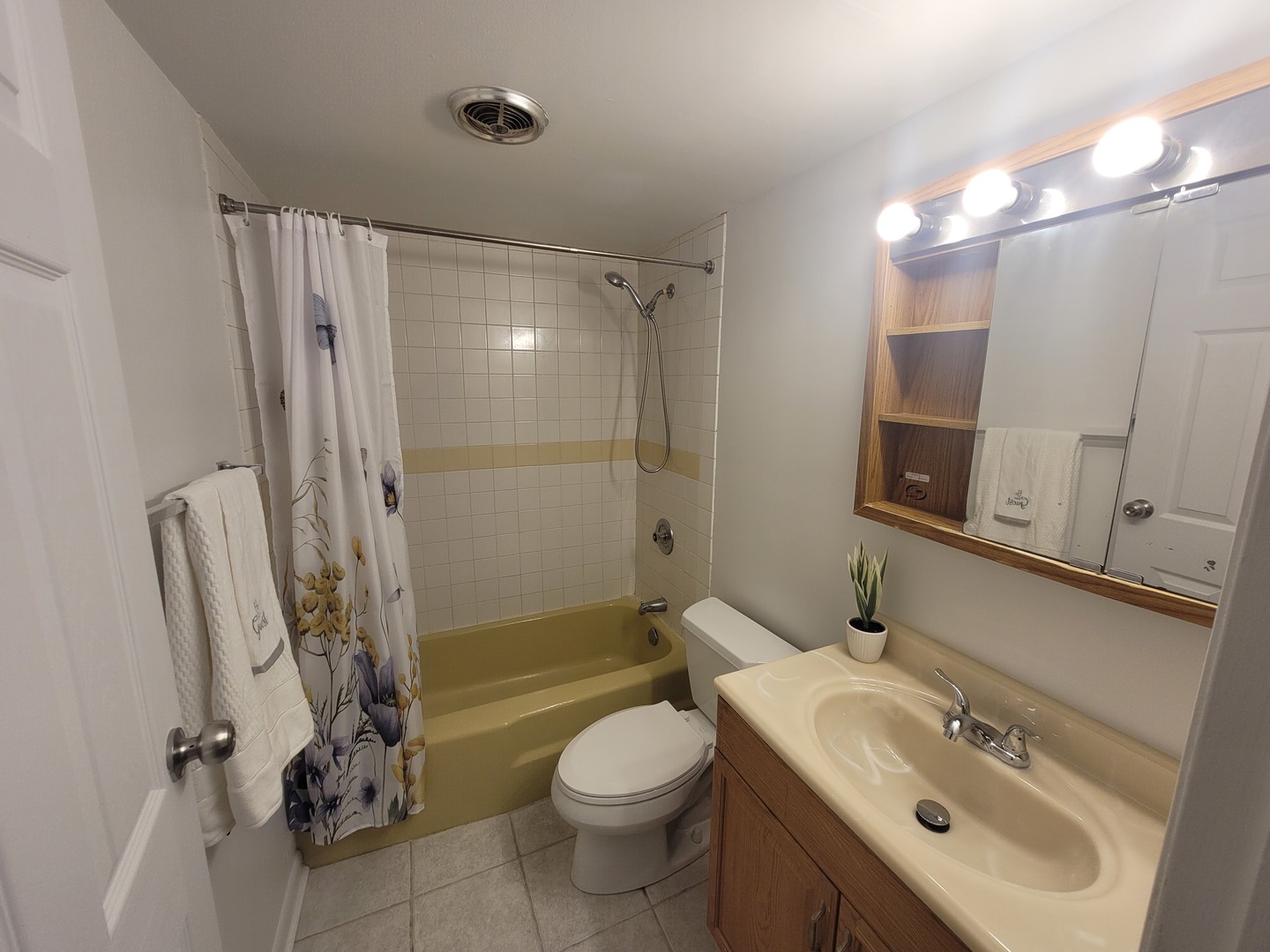 12824 S Kenneth Avenue #F1, Alsip, IL 60803