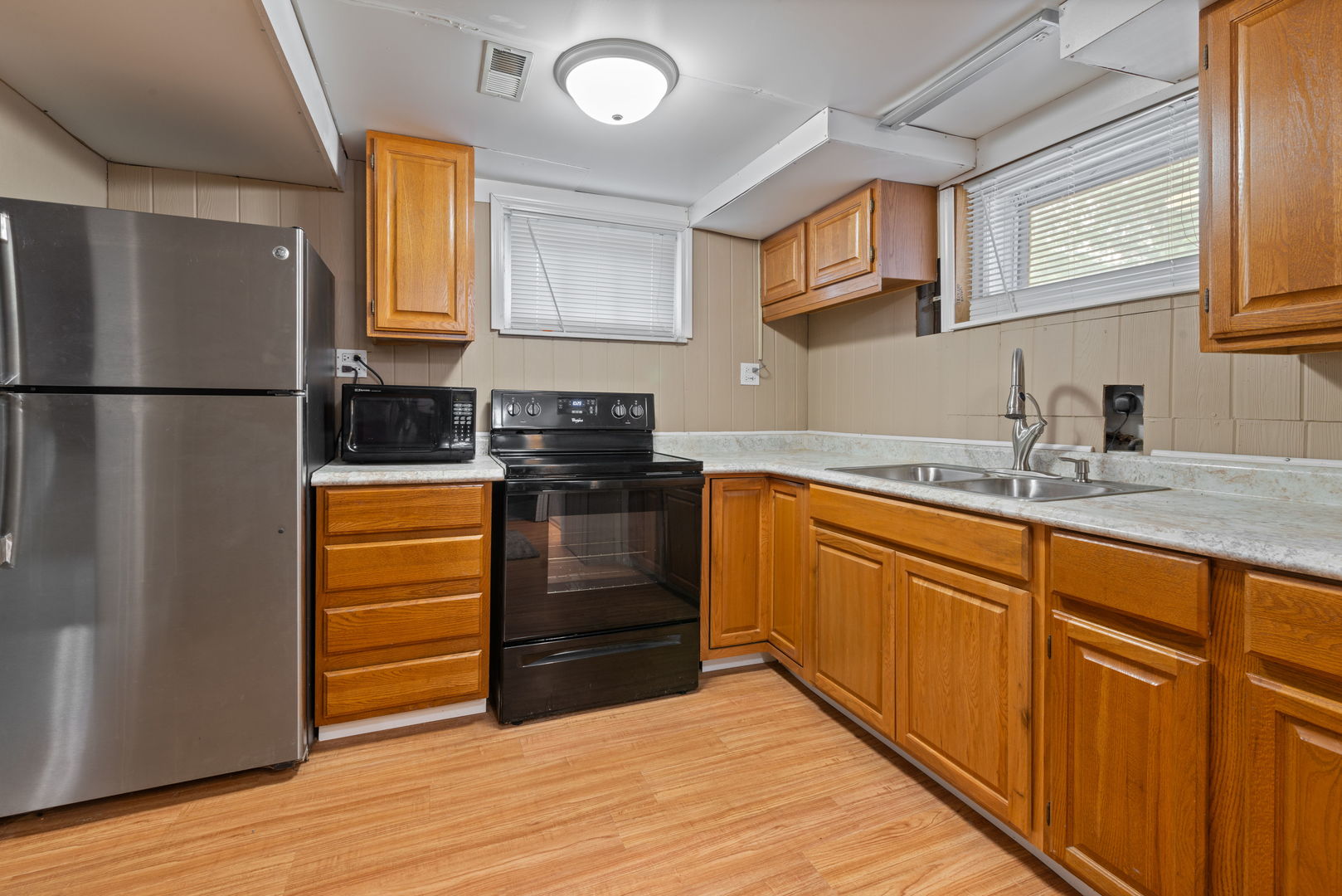 21625 W Ravine Drive, Lake Zurich, IL 60047