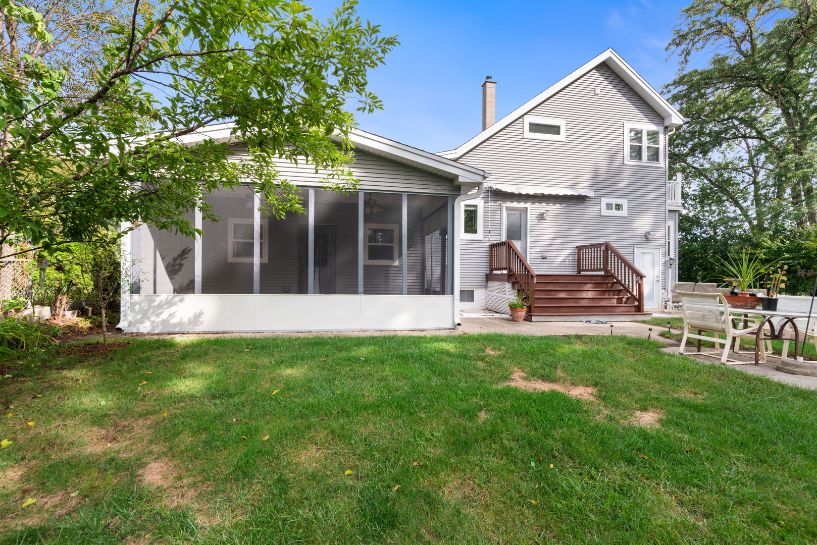 21625 W Ravine Drive, Lake Zurich, IL 60047