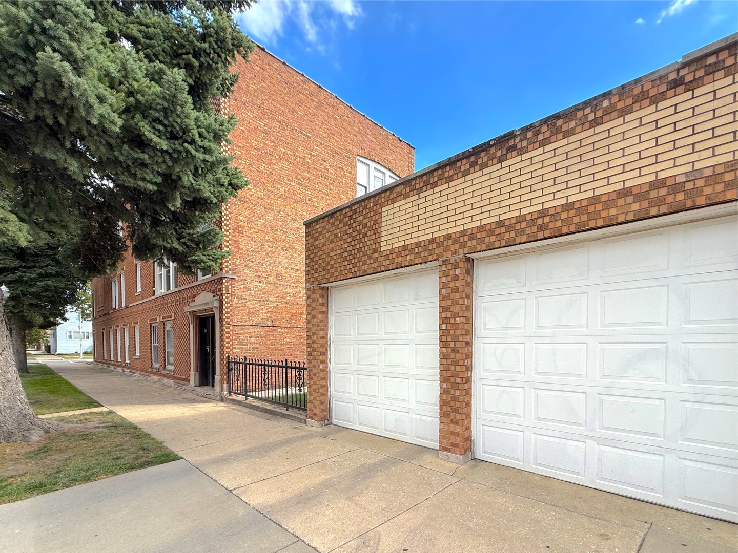 6200 S Kolin Avenue #1, Chicago, IL 60629