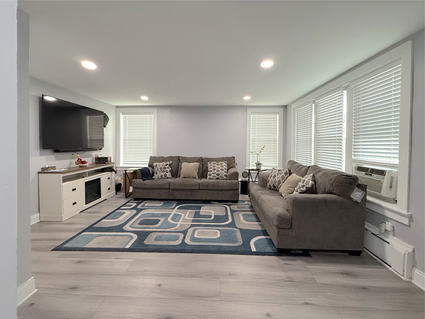 6200 S Kolin Avenue #1, Chicago, IL 60629