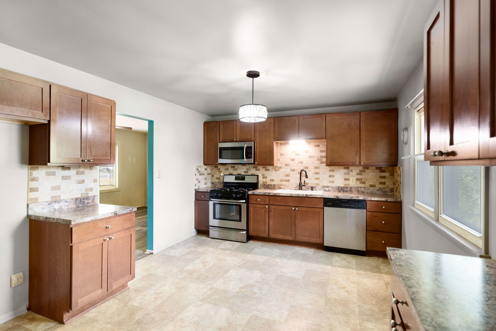 4712 Gregory Street, McHenry, IL 60051