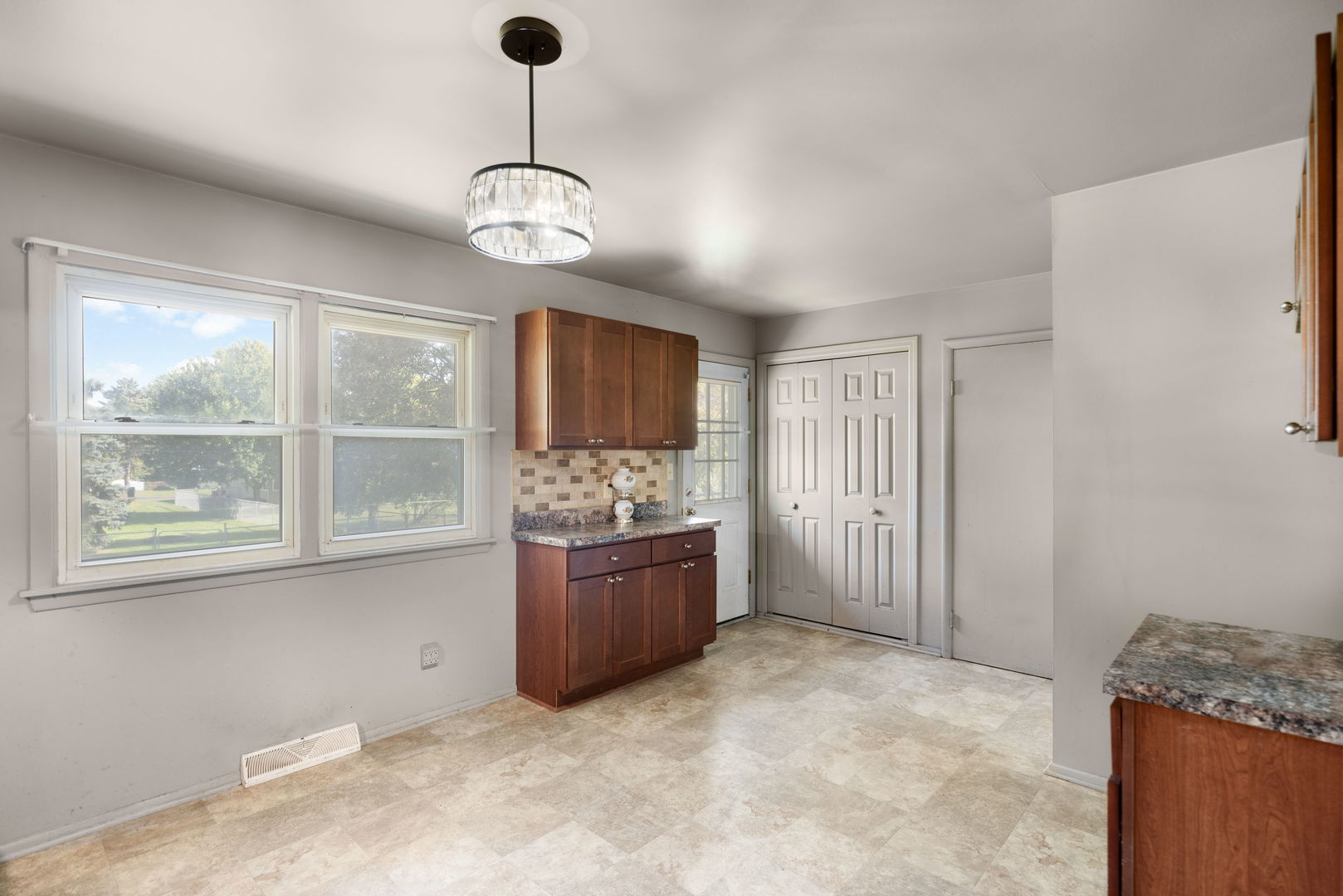 4712 Gregory Street, McHenry, IL 60051