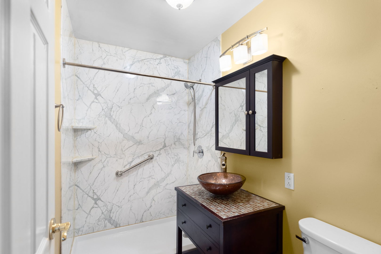 4712 Gregory Street, McHenry, IL 60051