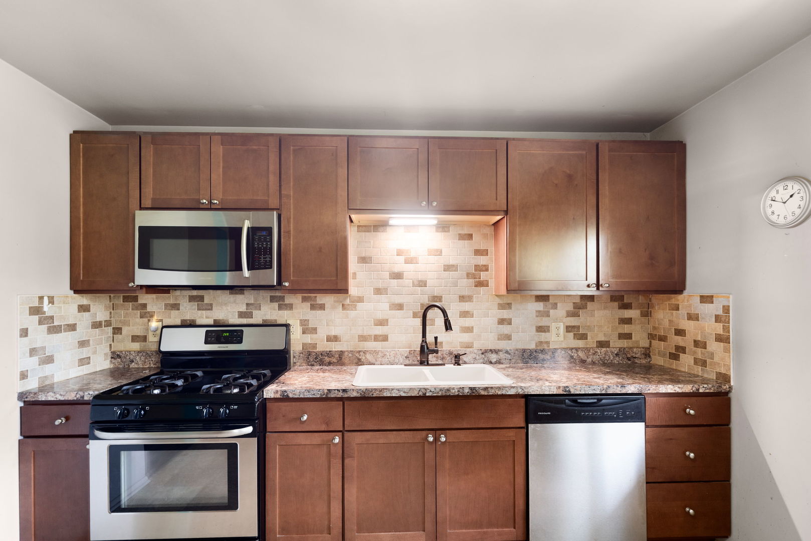 4712 Gregory Street, McHenry, IL 60051