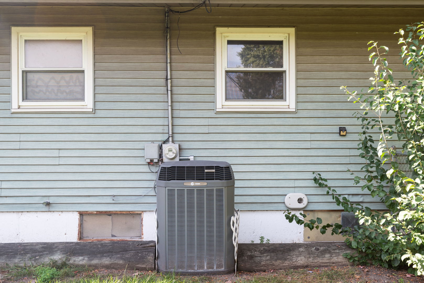 4712 Gregory Street, McHenry, IL 60051