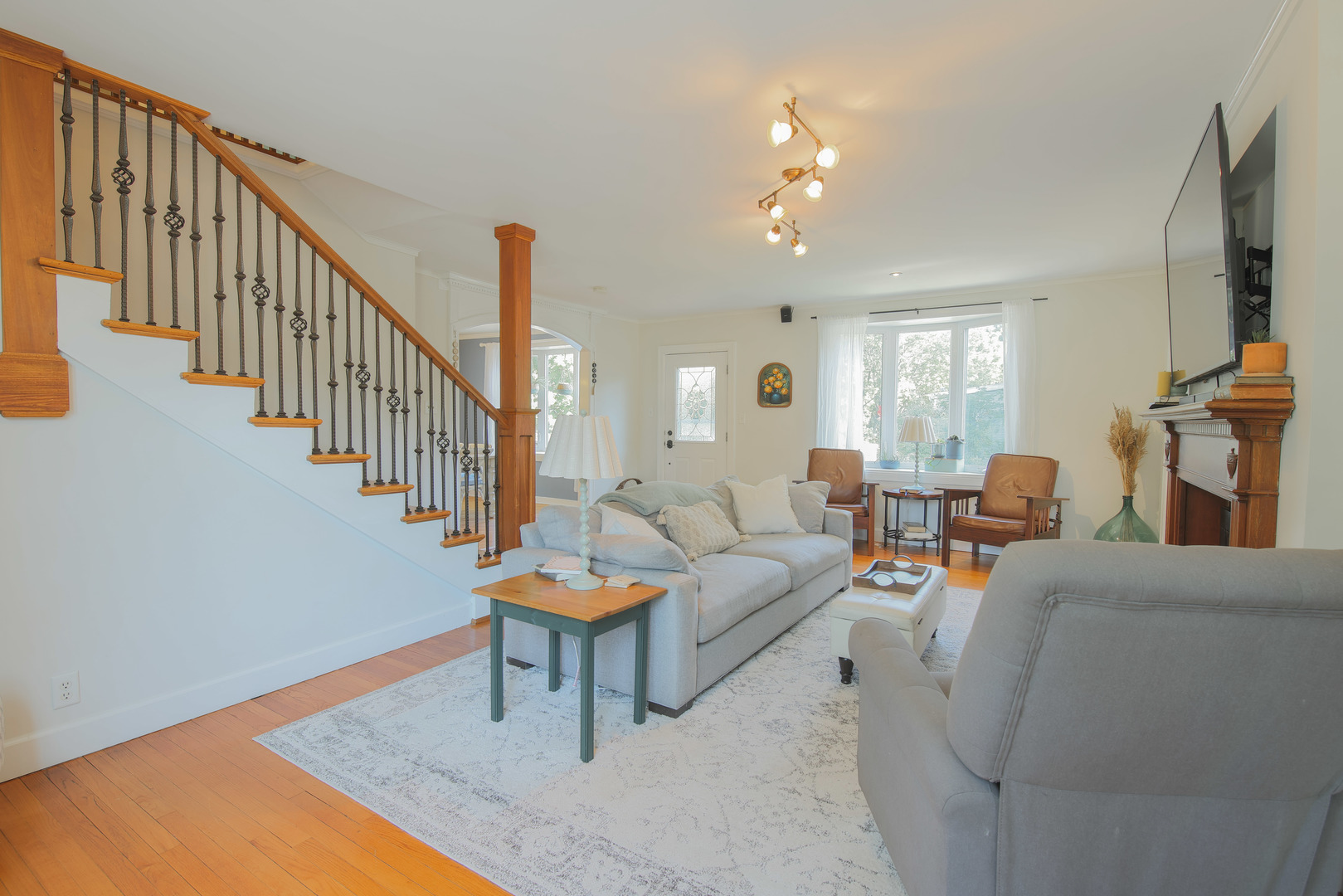 6N630 Illinois Street, St. Charles, IL 60174