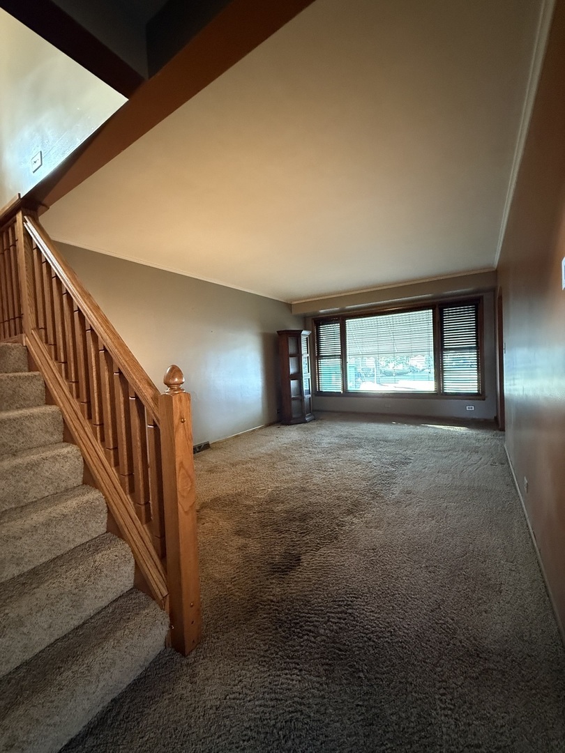 4232 W 109th Street, Oak Lawn, IL 60453