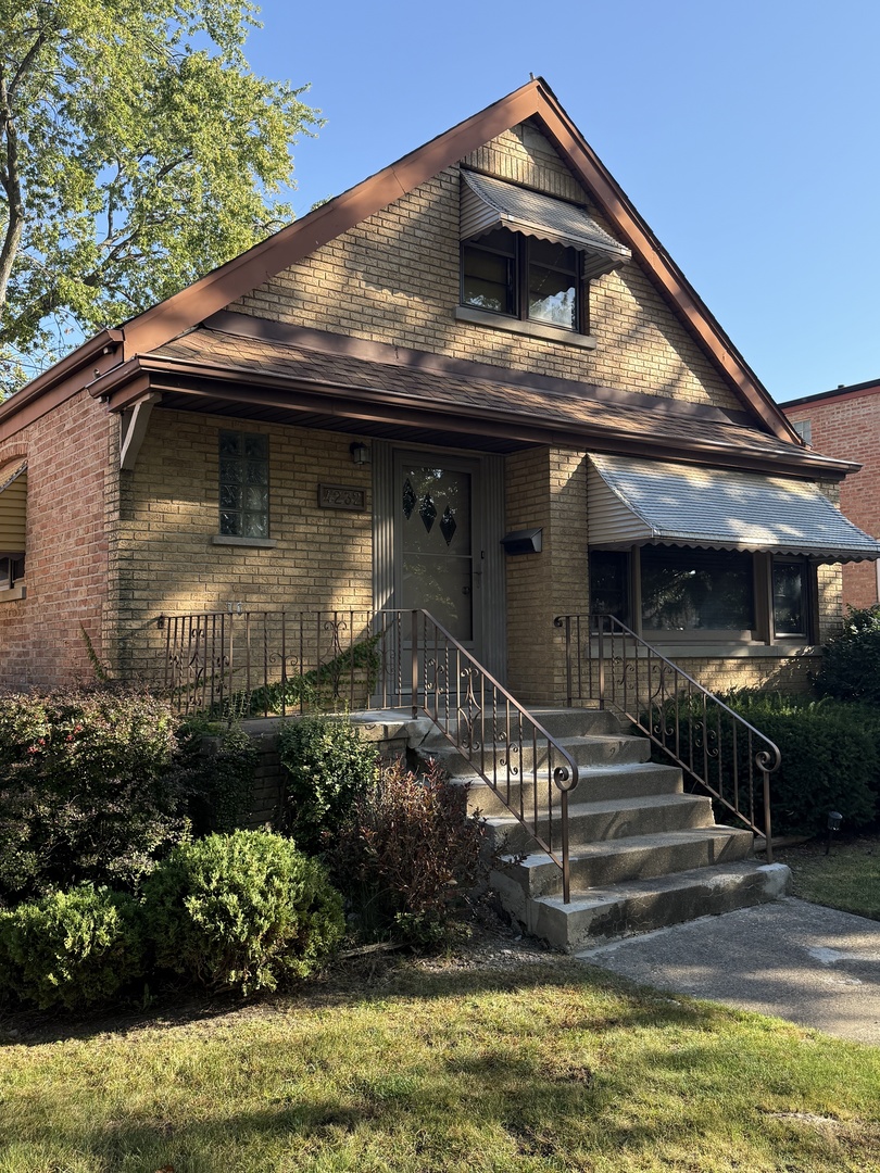 4232 W 109th Street, Oak Lawn, IL 60453
