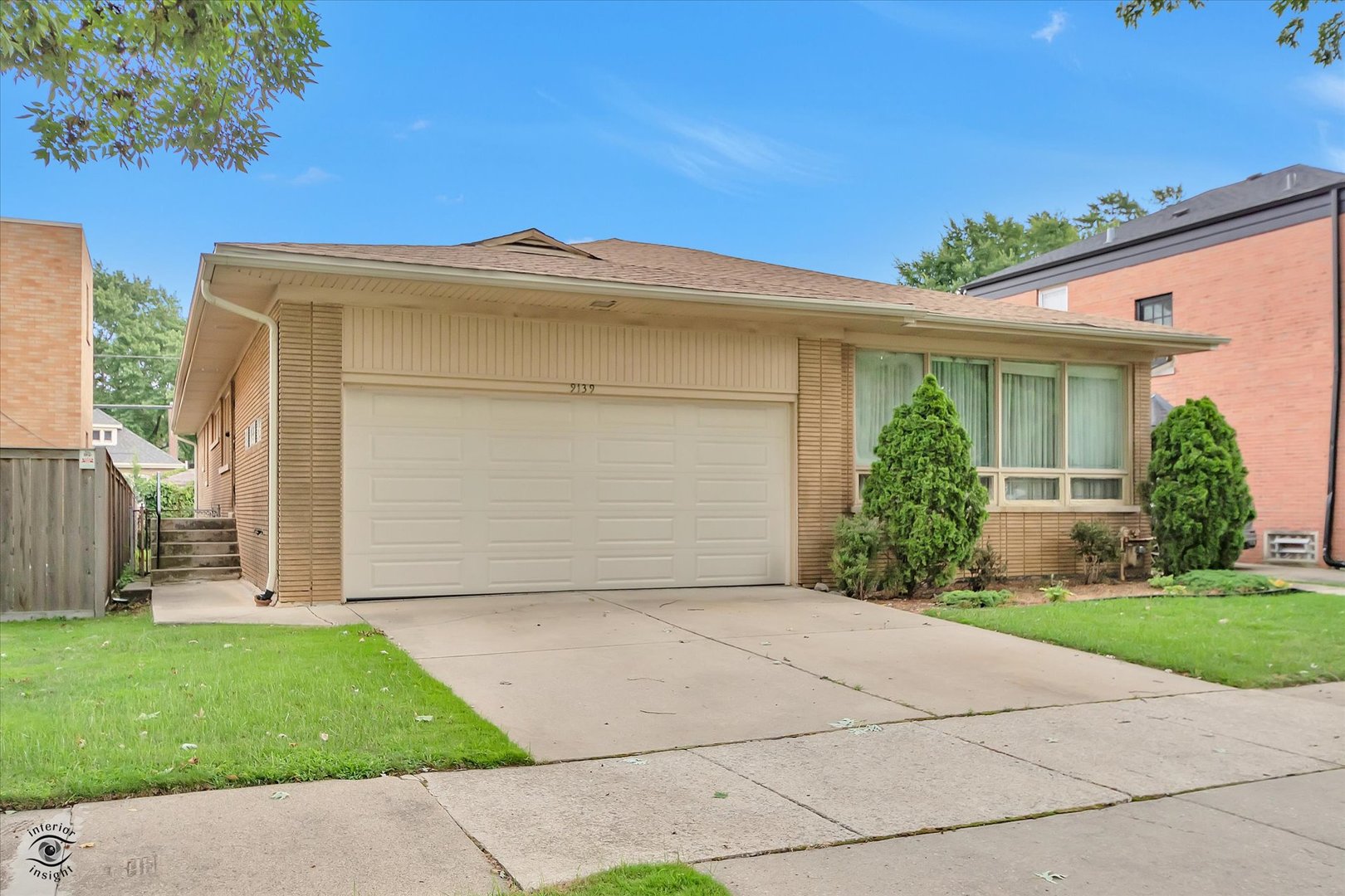 9139 S Oakley Avenue, Chicago, IL 60643