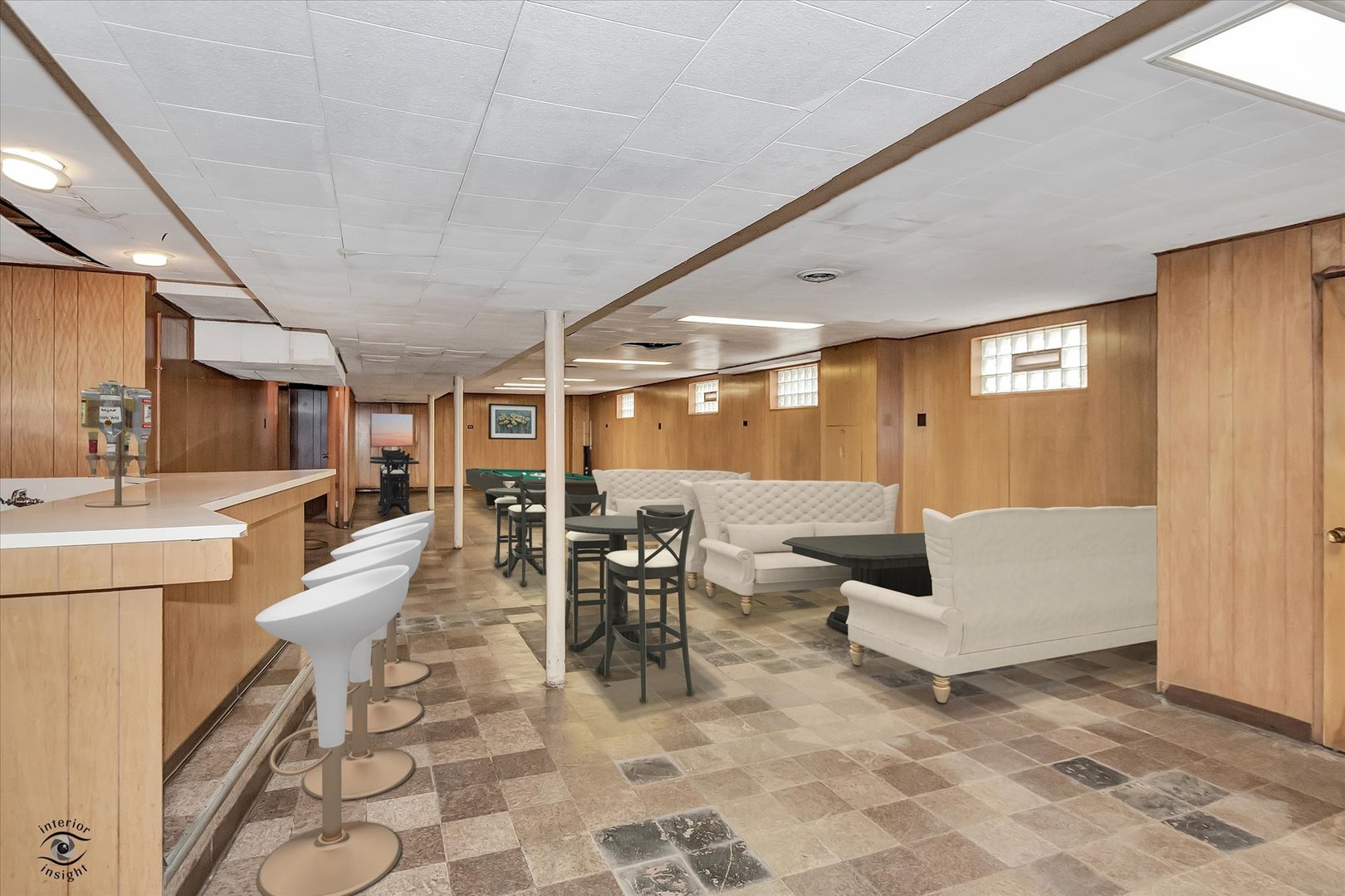 9139 S Oakley Avenue, Chicago, IL 60643