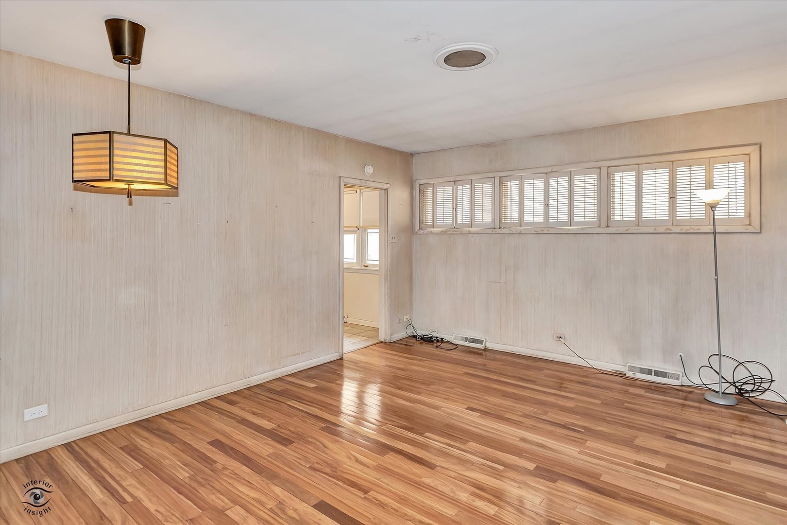 9139 S Oakley Avenue, Chicago, IL 60643