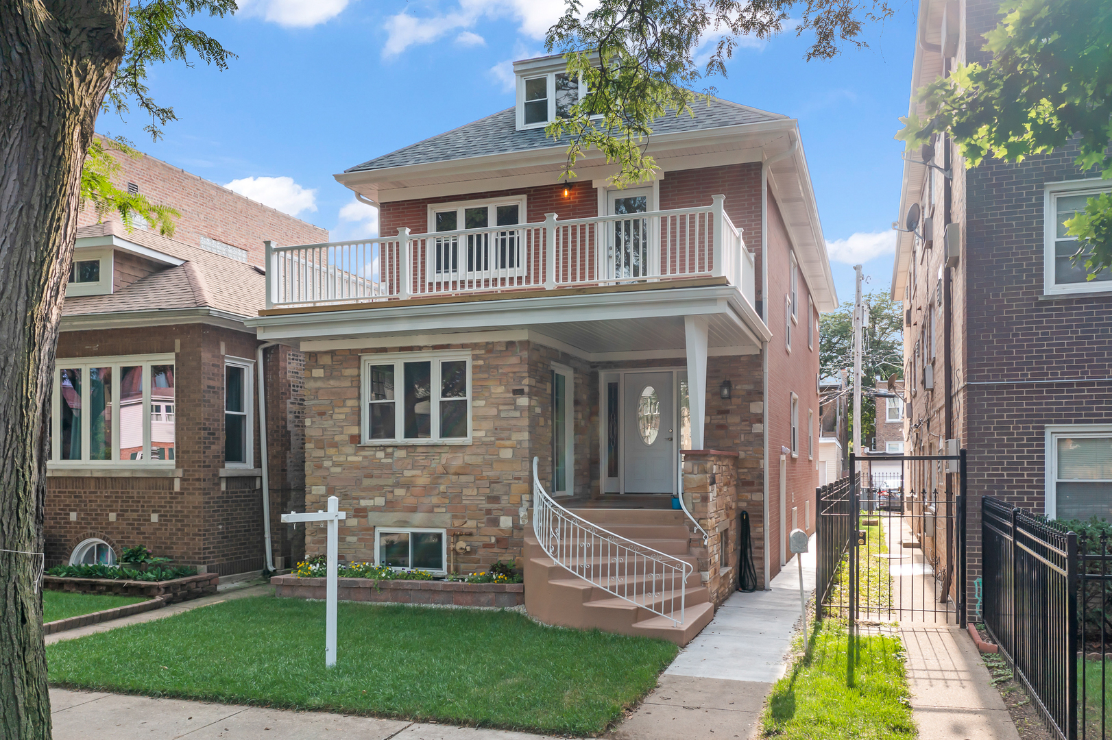 7234 N Hamilton Avenue, Chicago, IL 60645