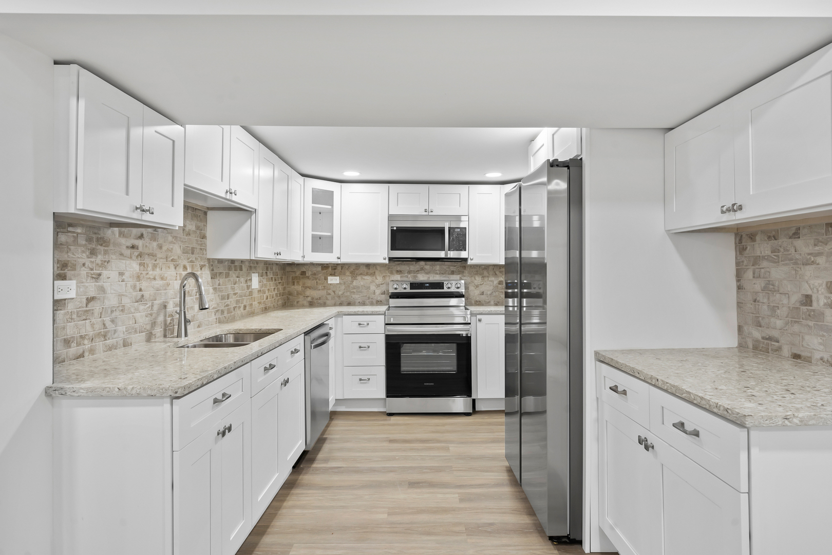 7234 N Hamilton Avenue, Chicago, IL 60645