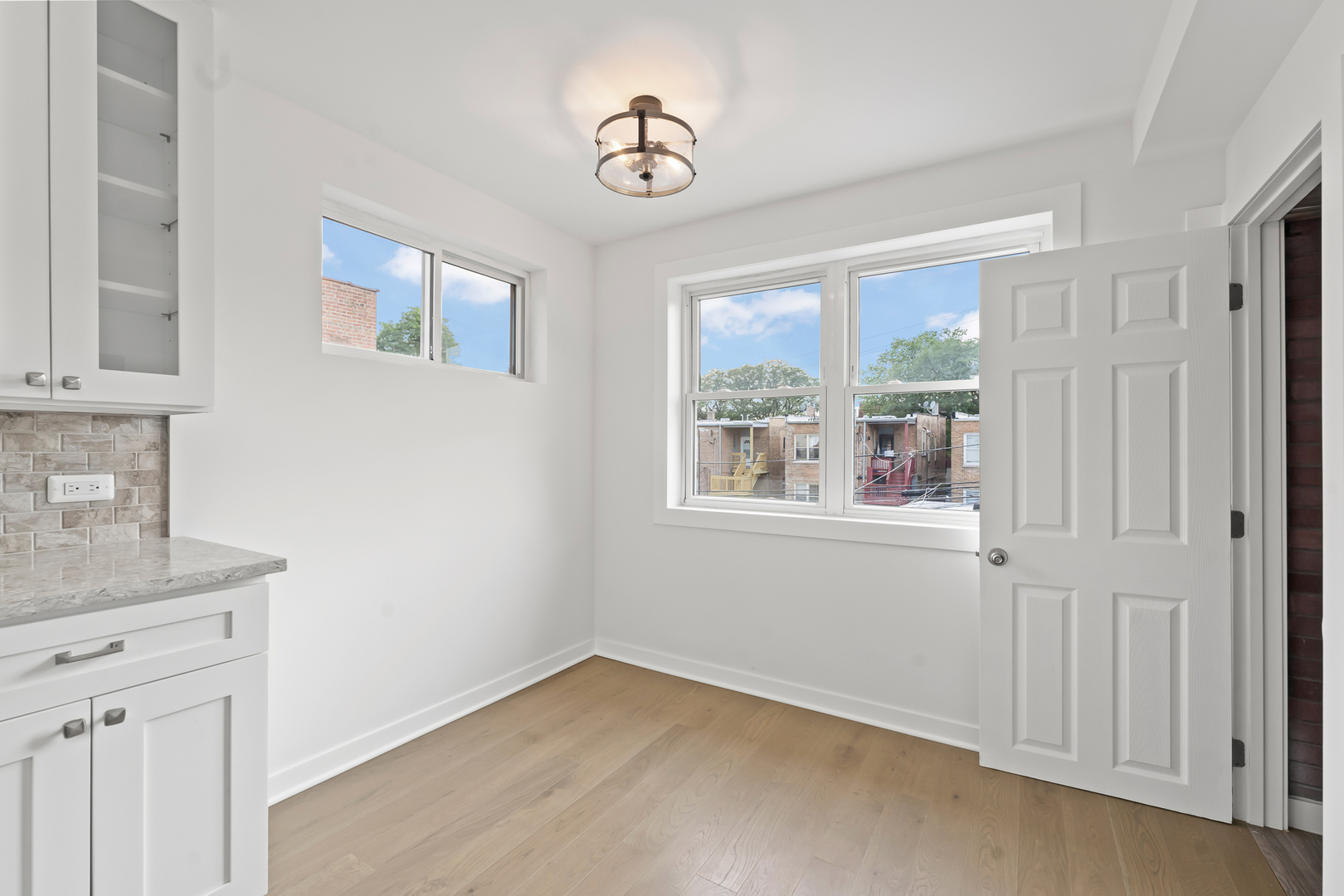 7234 N Hamilton Avenue, Chicago, IL 60645