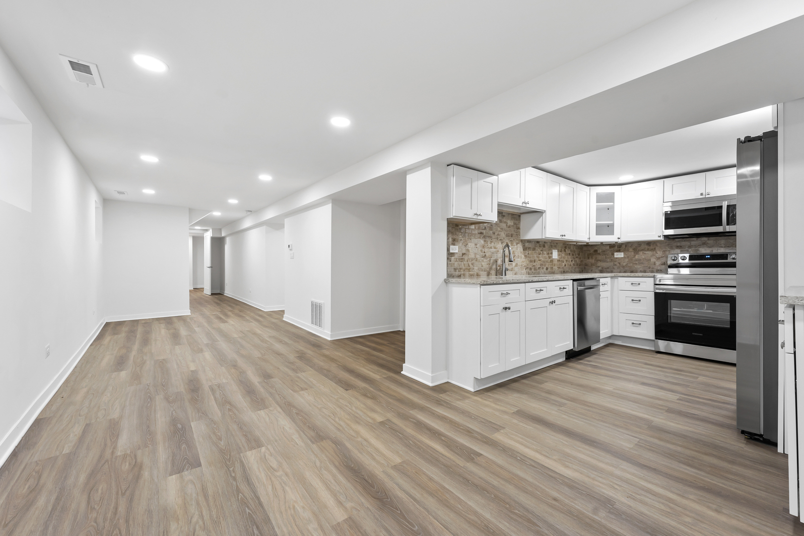 7234 N Hamilton Avenue, Chicago, IL 60645