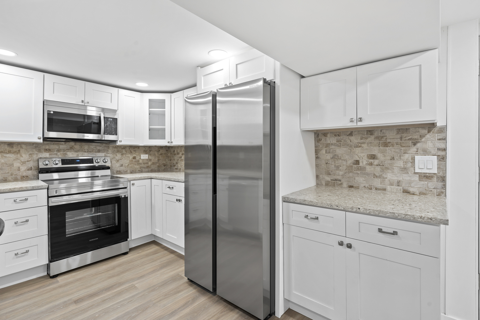 7234 N Hamilton Avenue, Chicago, IL 60645