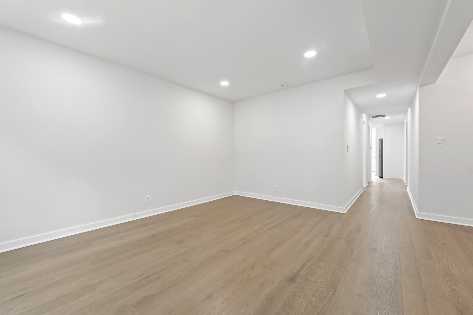 7234 N Hamilton Avenue, Chicago, IL 60645