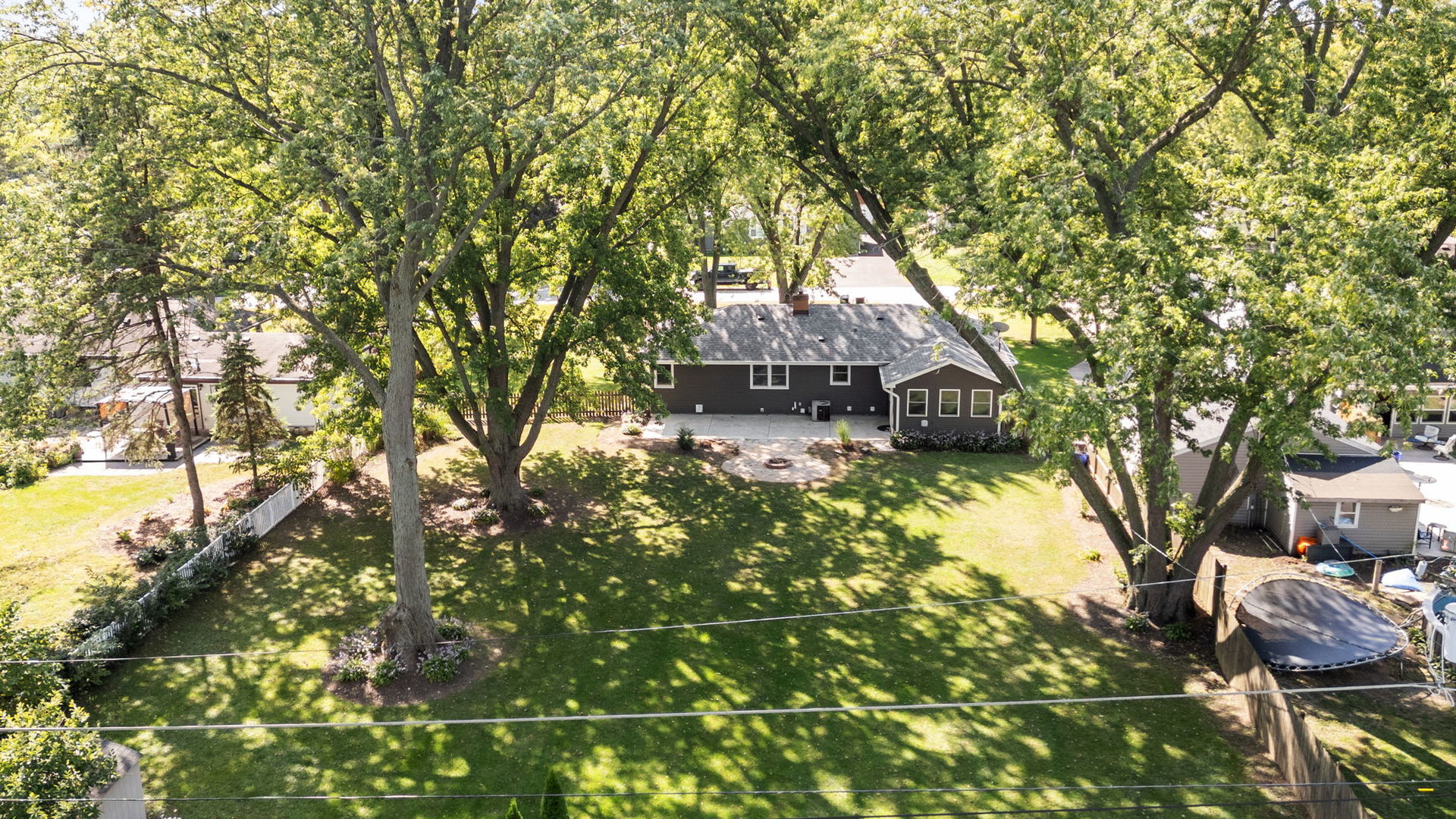 28w556 Forestview Avenue, Warrenville, IL 60555