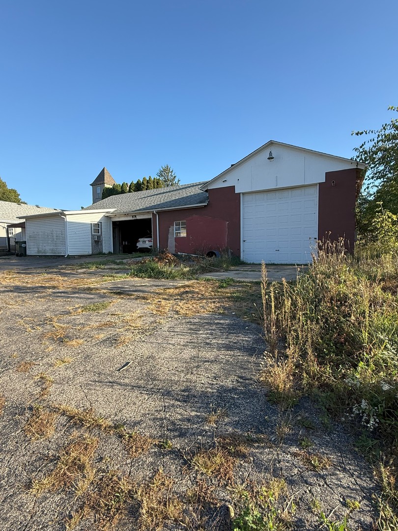 602 Main Street, Leaf River, IL 61047