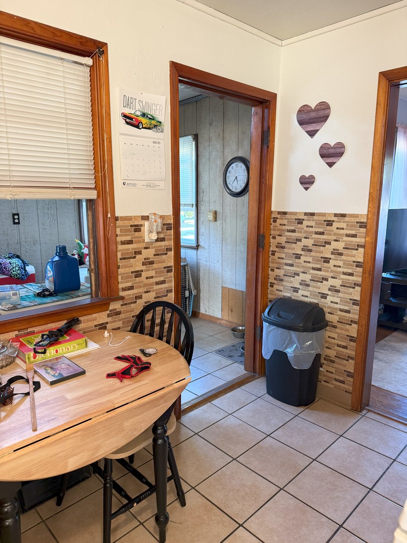 602 Main Street, Leaf River, IL 61047