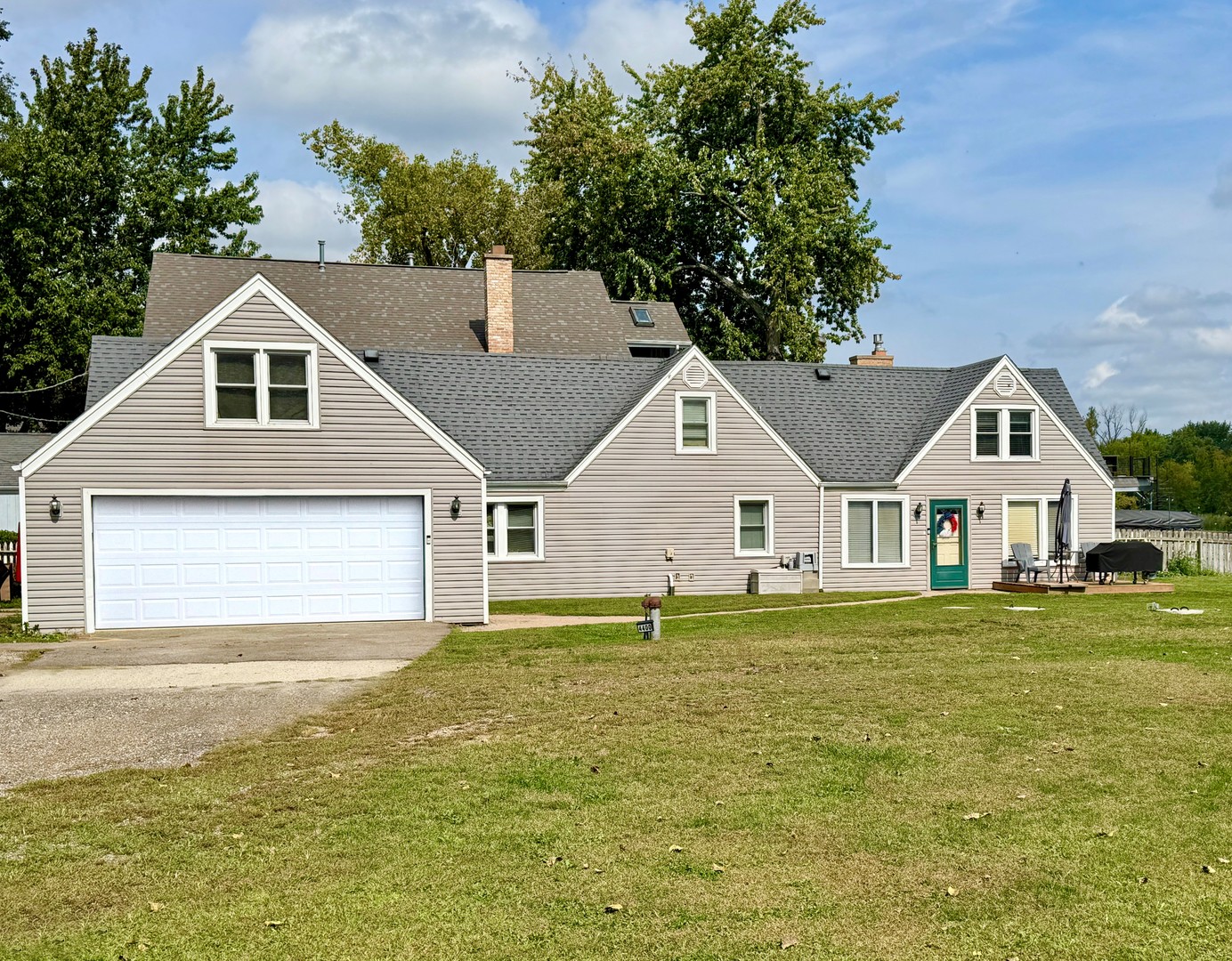 4400 Riverside Drive, Crystal Lake, IL 60014