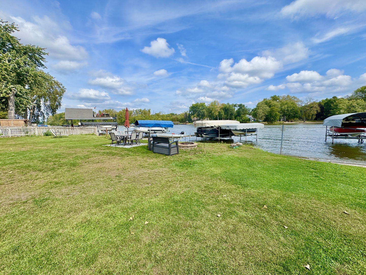 4400 Riverside Drive, Crystal Lake, IL 60014