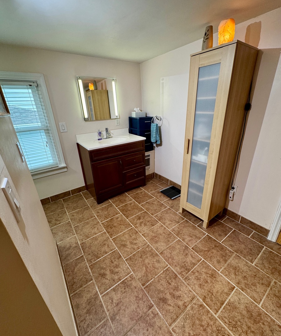 4400 Riverside Drive, Crystal Lake, IL 60014