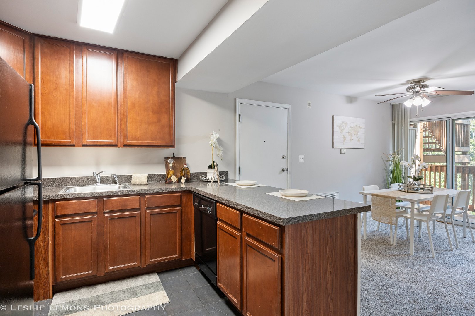 5811 Oakwood Drive #D, Lisle, IL 60532