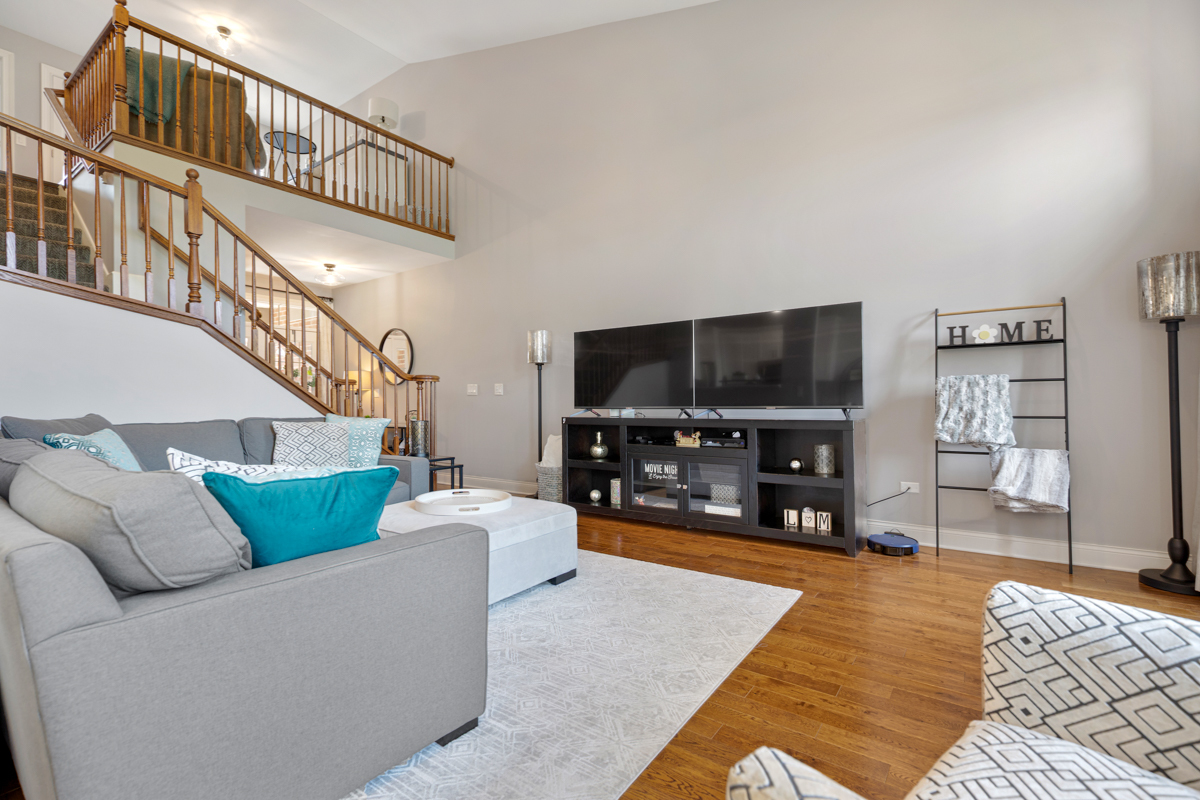 8839 Indiana Harbor Drive, Frankfort, IL 60423