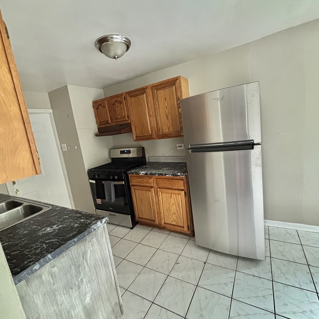 304 Powell Avenue, Waukegan, IL 60085