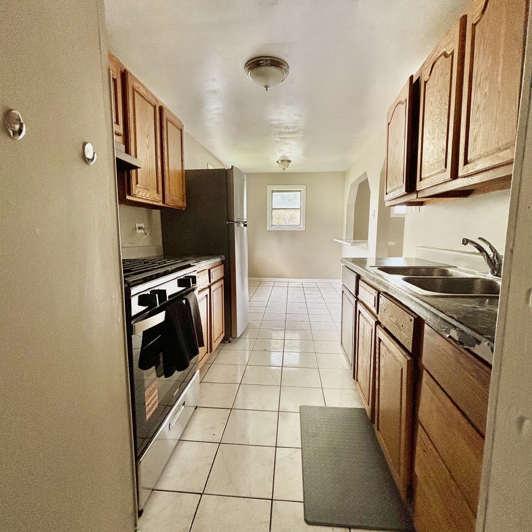 304 Powell Avenue, Waukegan, IL 60085