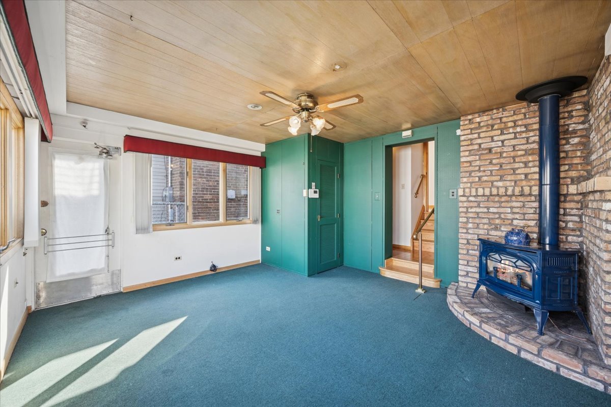 5121 S Laramie Avenue, Chicago, IL 60638