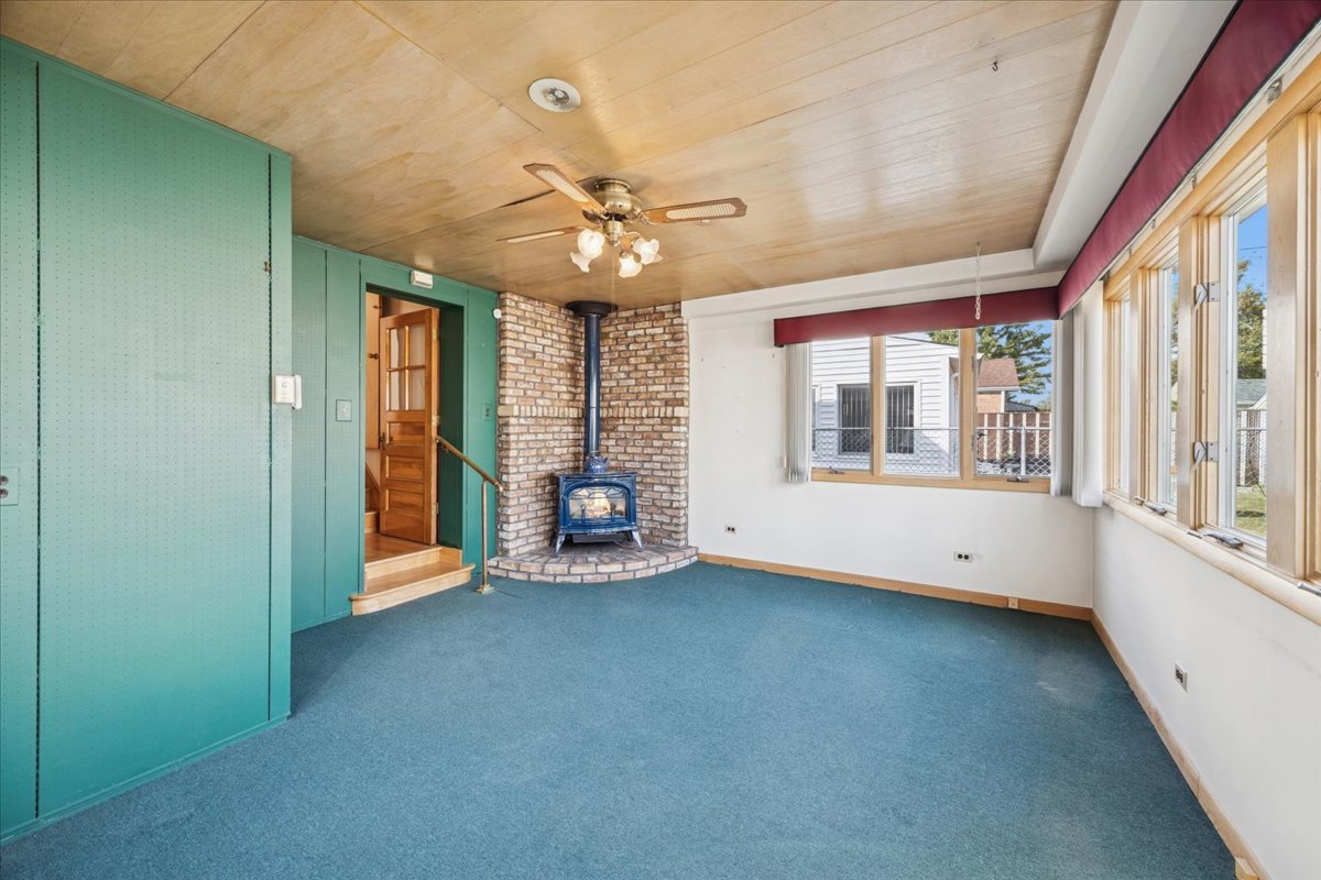 5121 S Laramie Avenue, Chicago, IL 60638