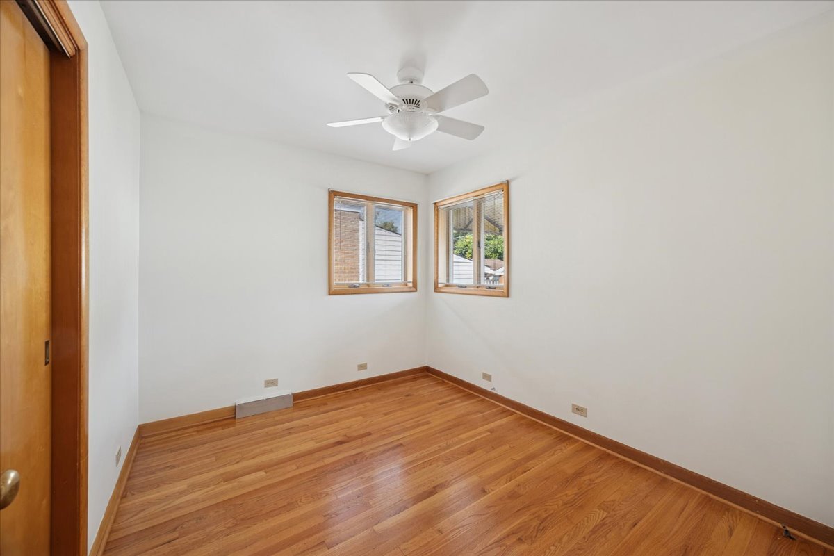 5121 S Laramie Avenue, Chicago, IL 60638