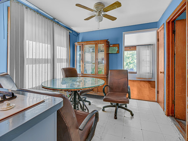 9521 S La Salle Street, Chicago, IL 60628