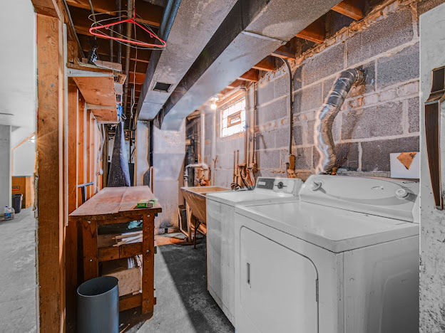 9521 S La Salle Street, Chicago, IL 60628