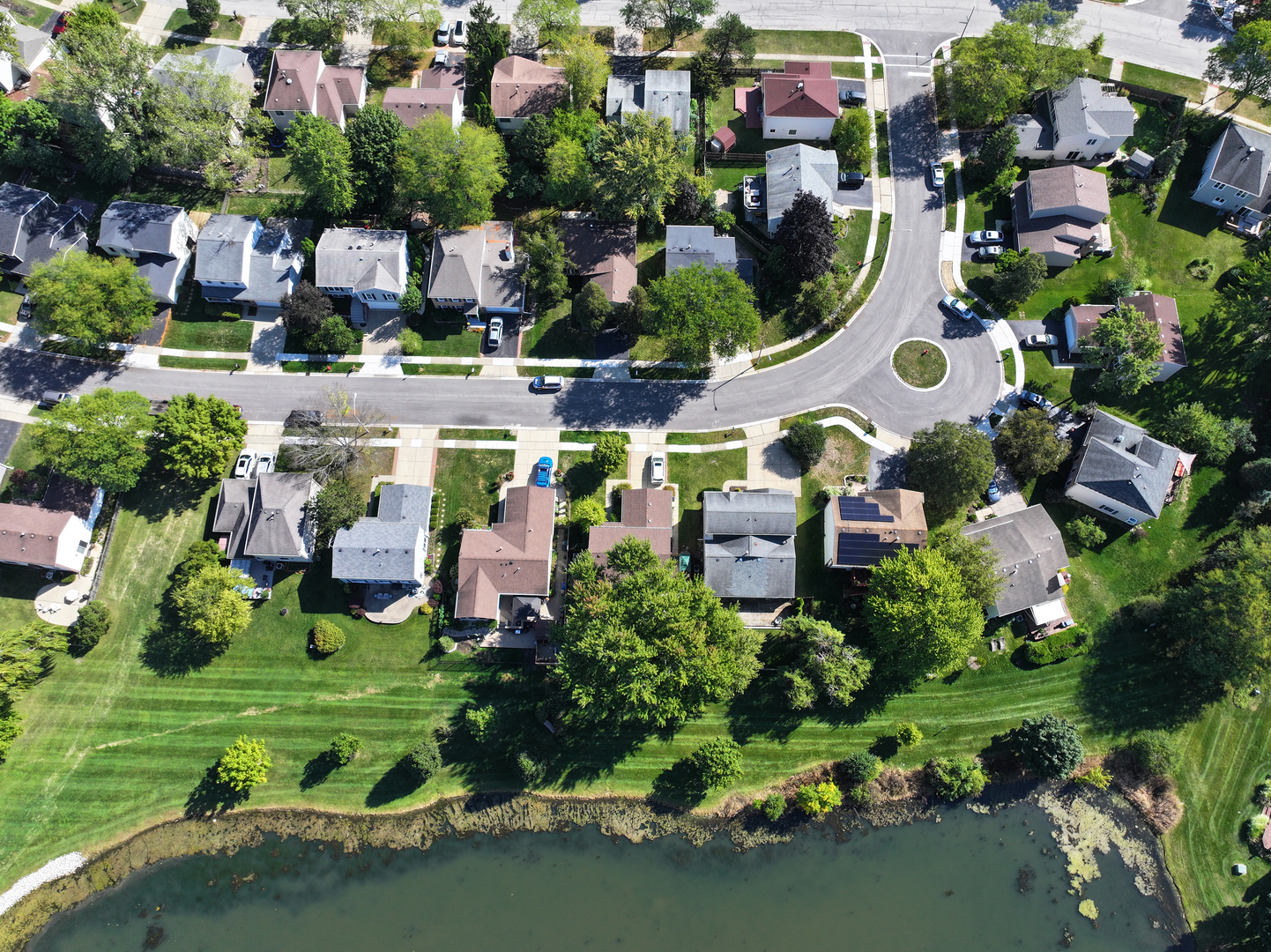 4950 Rochester Drive, Hoffman Estates, IL 60010