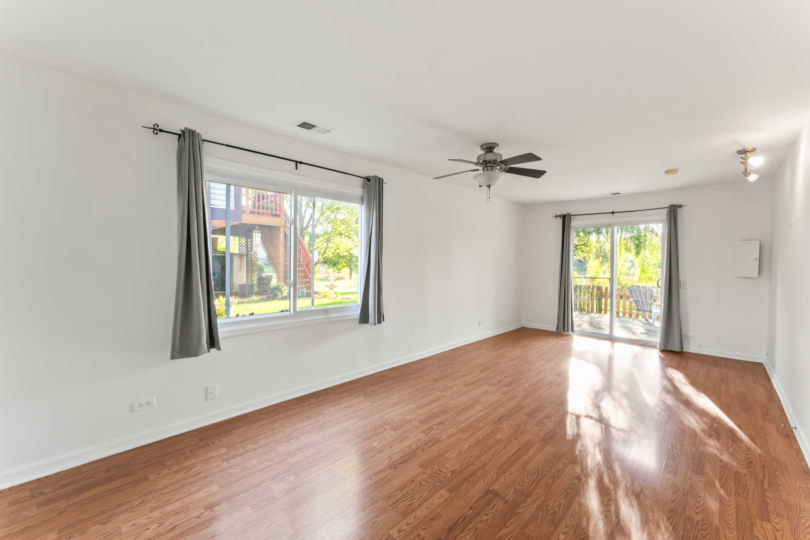 4950 Rochester Drive, Hoffman Estates, IL 60010